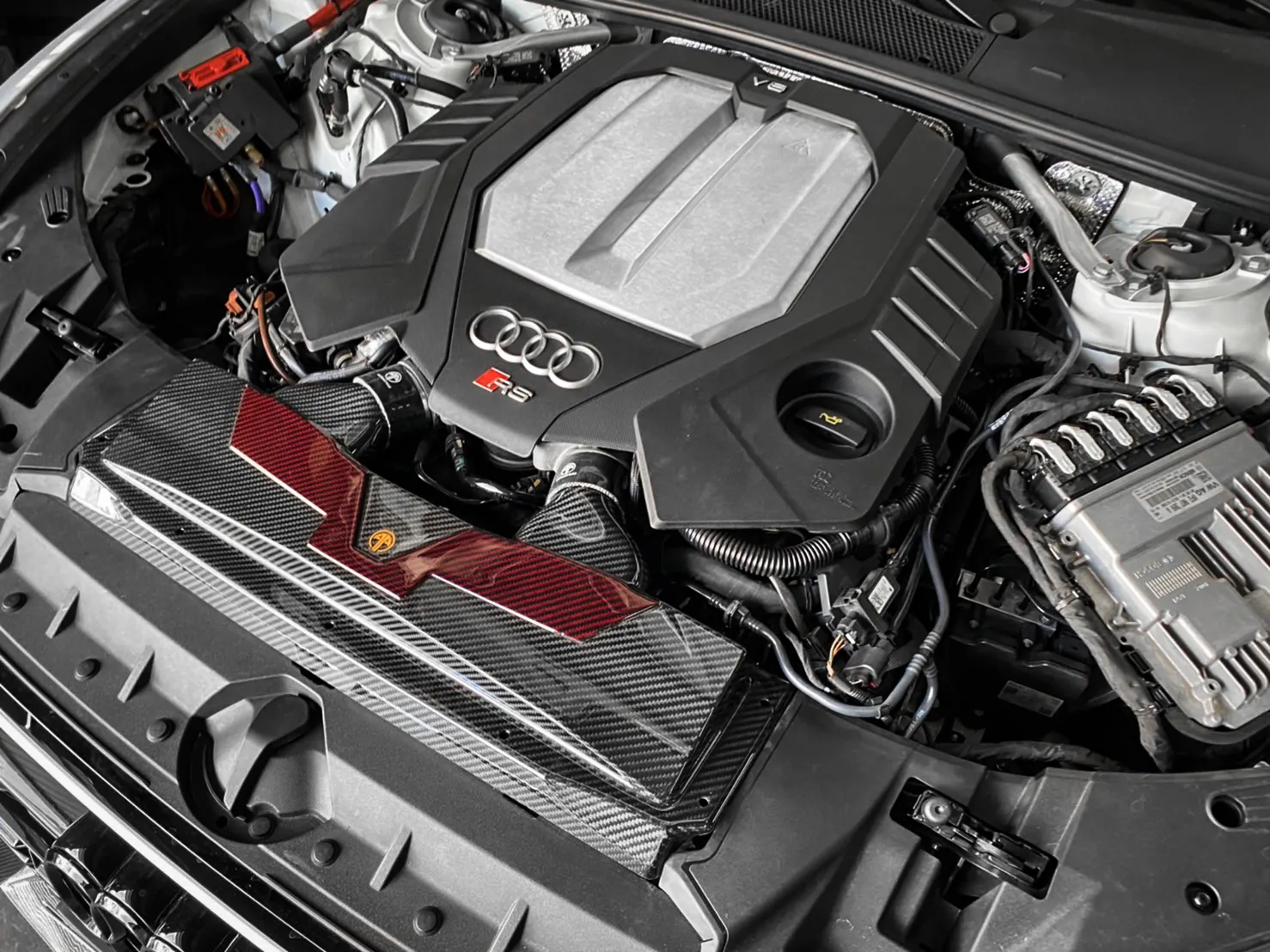 ARMASPEED Audi RS6 | C8 | Carbon Fiber Intake Cover - Image 4