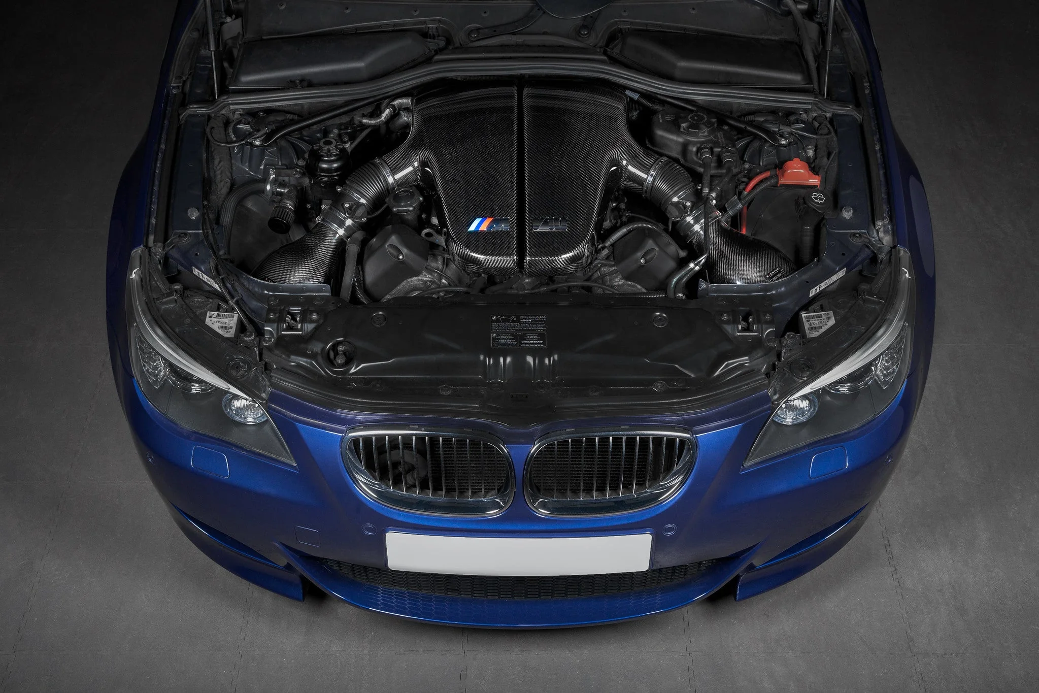 Eventuri BMW M5/M6 | E6X | S85 | Carbon Inlet Plenum - Image 8