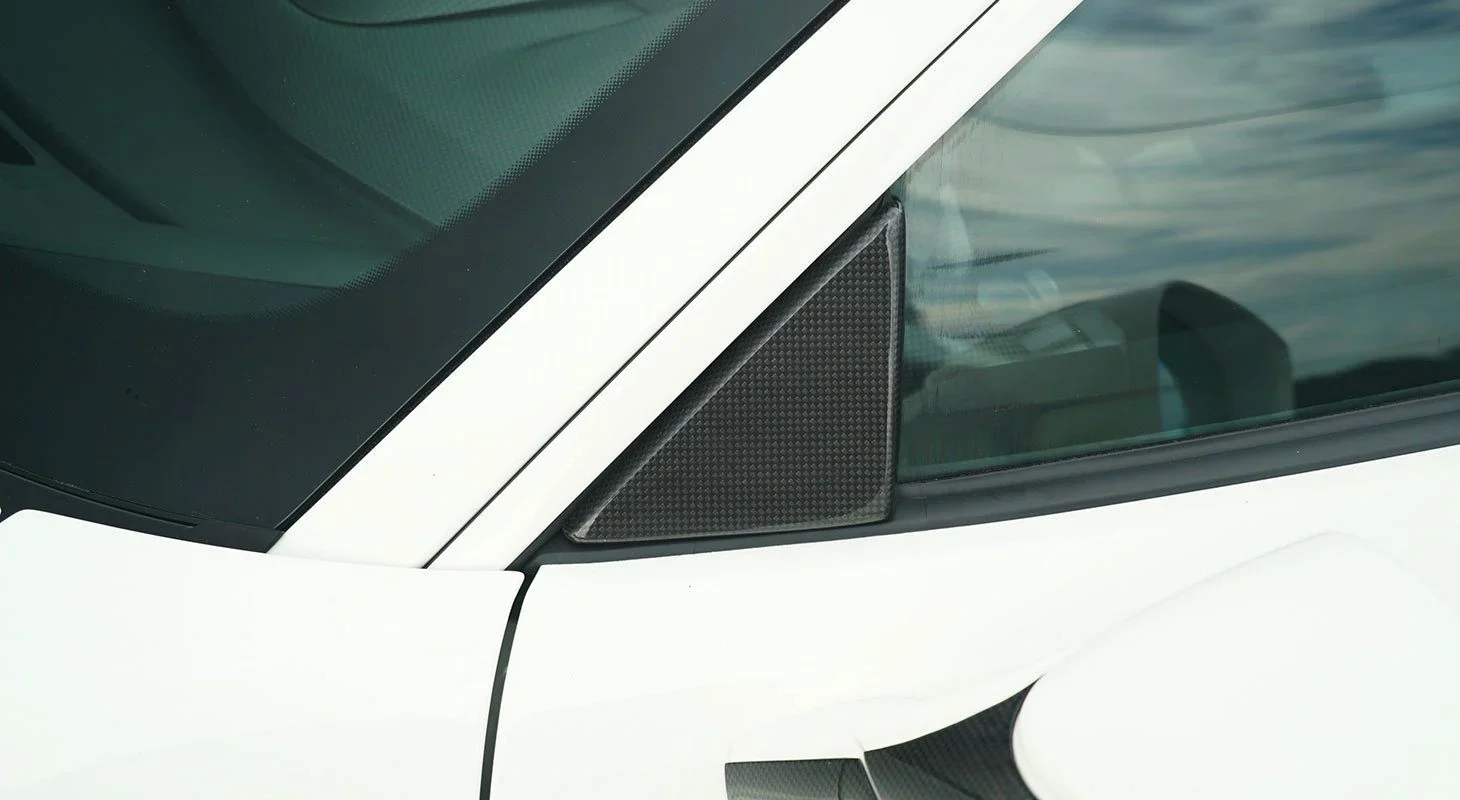 Ferrari 488 Pista/Pista Spider | Novitec Carbon Side WIndow Triangle Covers - Image 2