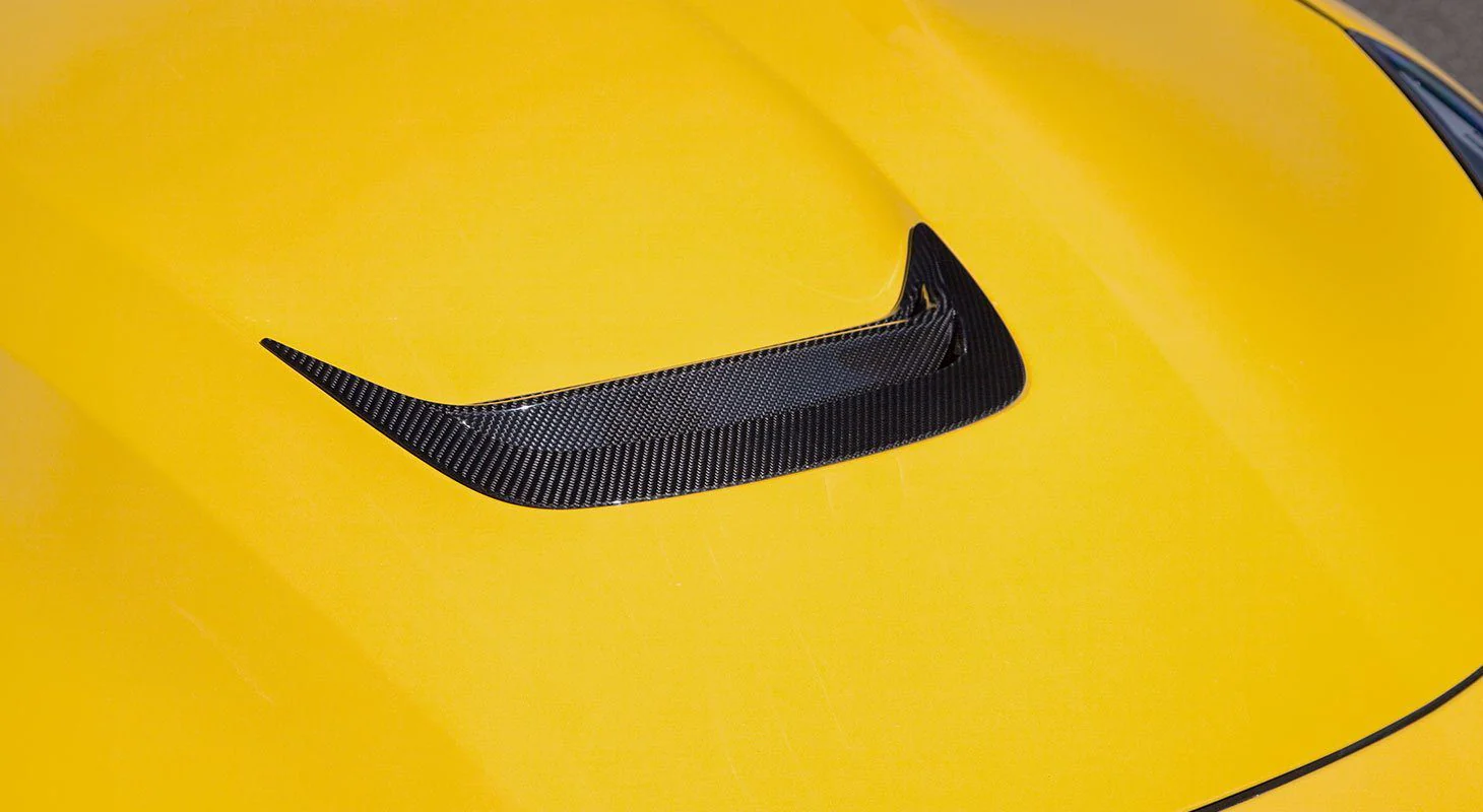 Ferrari F12 Berlinetta | Novitec Carbon Engine Bonnet Insert - Image 2