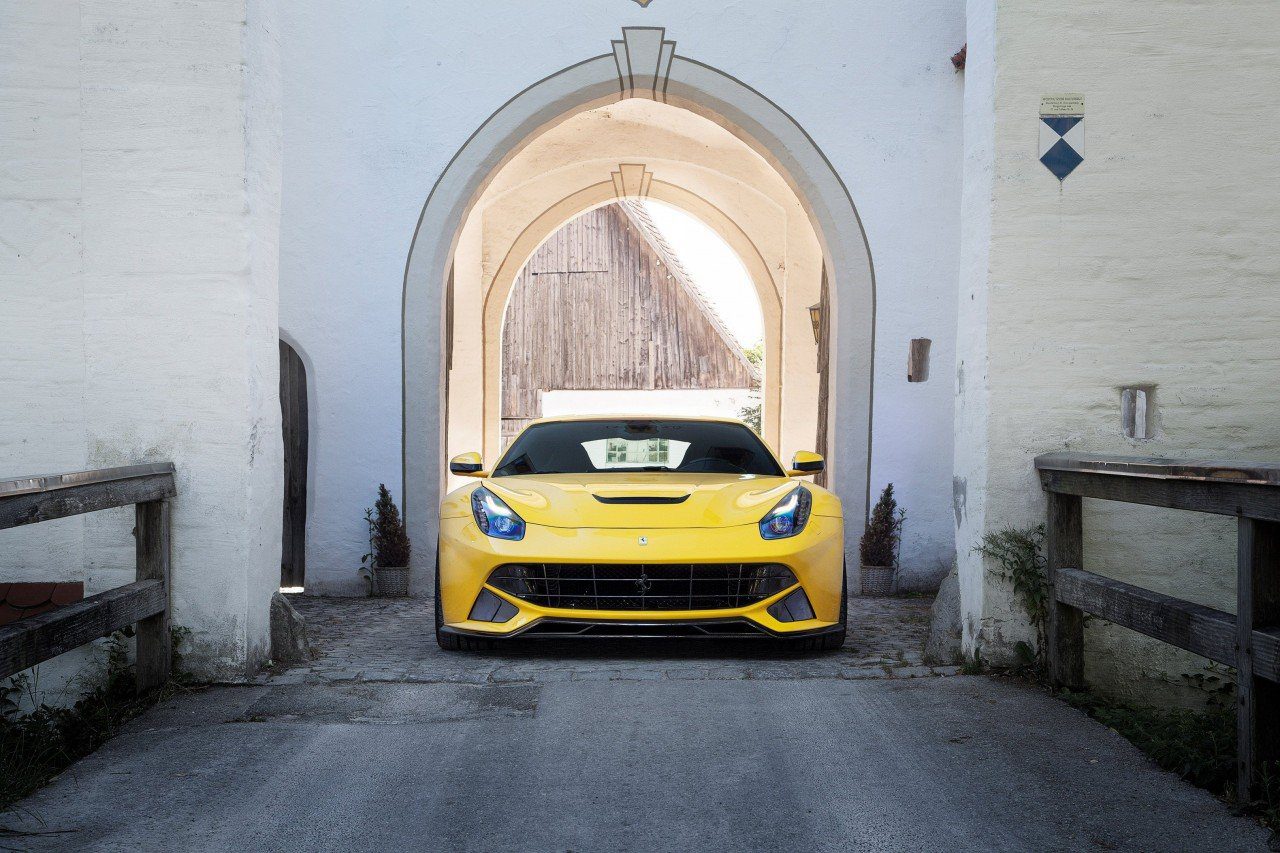 Ferrari F12 Berlinetta | Novitec Carbon Engine Bonnet Insert - Image 3
