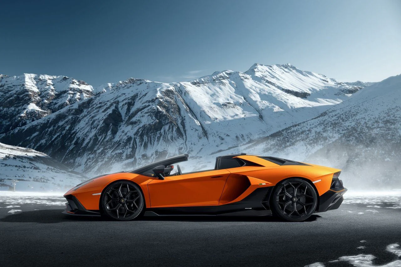 Lamborghini Aventador SVJ / Ultimae | Novitec Carbon Side Panels - Image 7