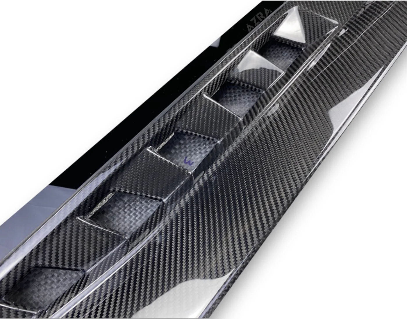 AZRA Lamborghini Huracán | LP 610-4 / LP 580-2 | Carbon Fiber V1 Rear Engine Cover | 2014 - 2019 - Image 3