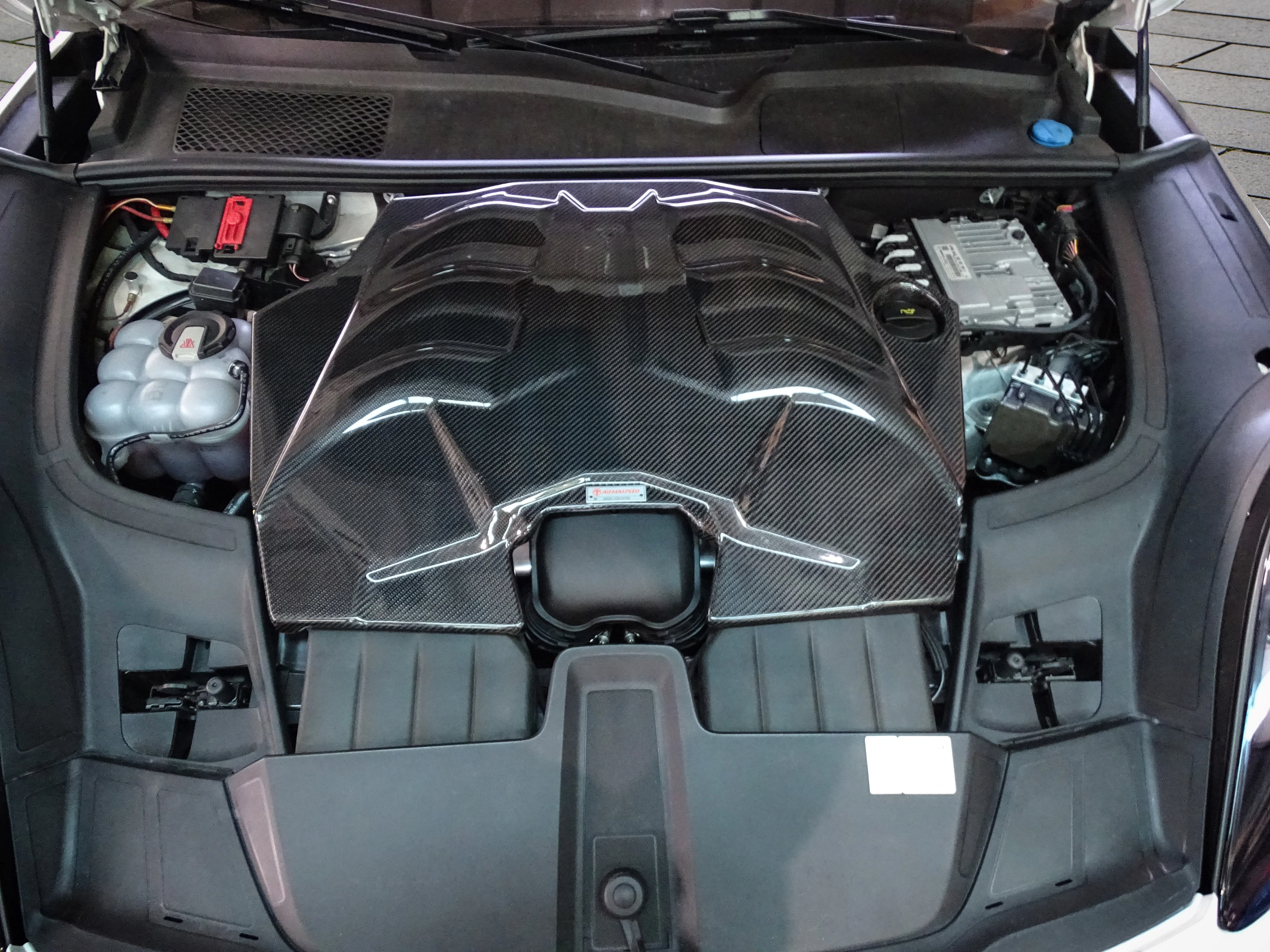 ARMASPEED Porsche Cayenne 3rd Gen | E-Hybrid / S / GTS / Turbo | Carbon Fiber Cold Air Intake - Image 5